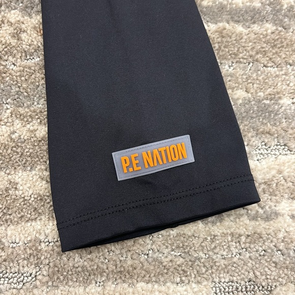 P.e Nation upperhand colorblock leggings in black and Gray Size X Large - Picture 5 of 6